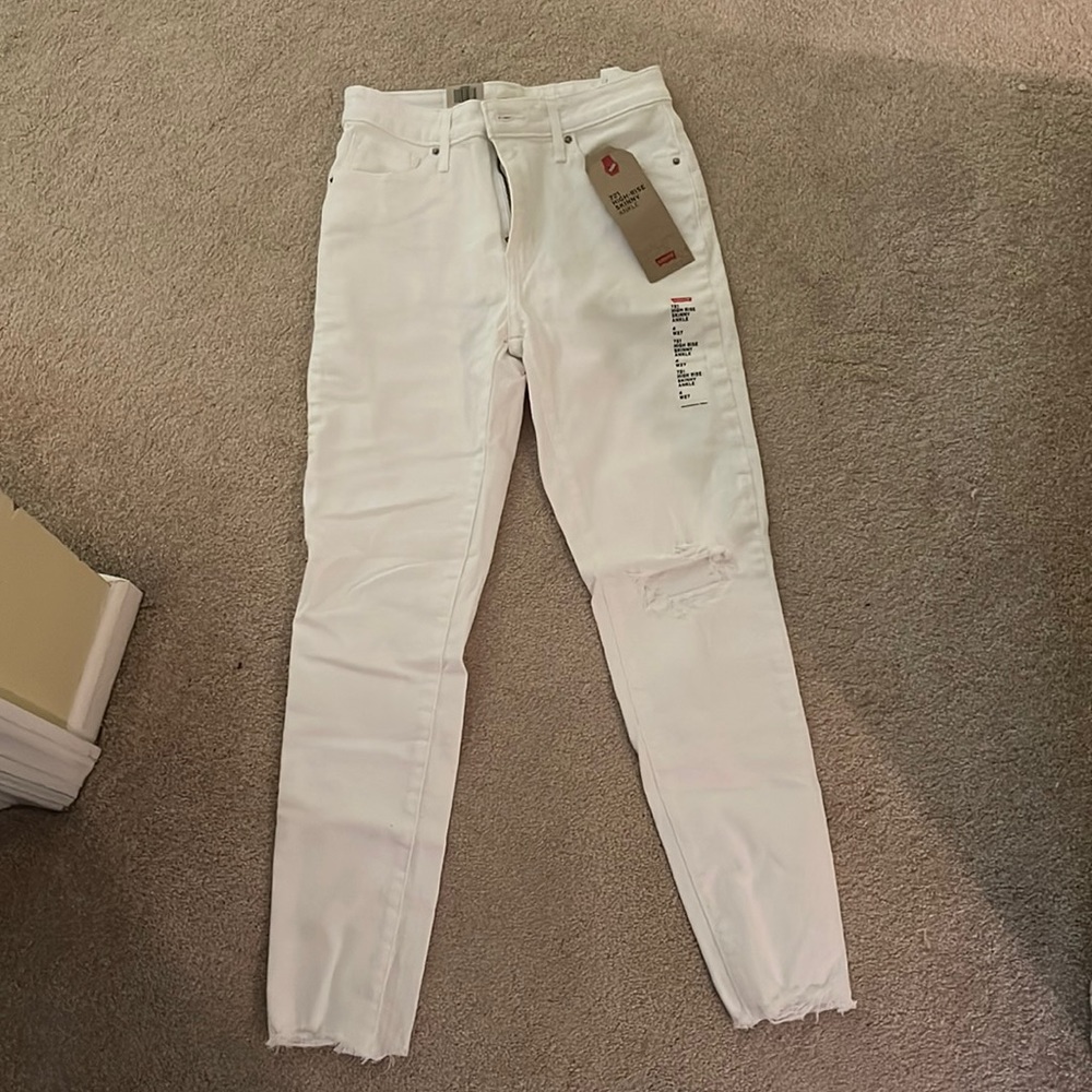 Levi’s 721 High-Rise Skinny Ankle Jeans